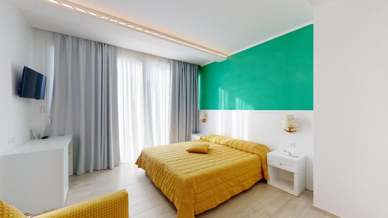 Hotel Zunino スポトルノ エクステリア 写真
