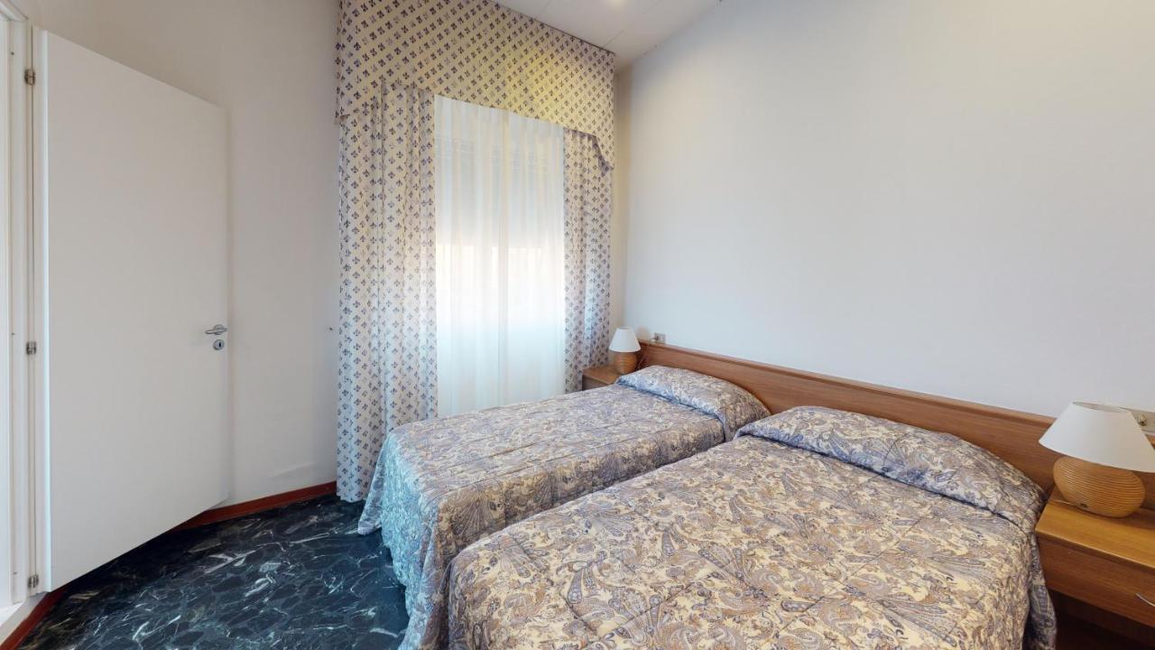 Hotel Zunino スポトルノ エクステリア 写真