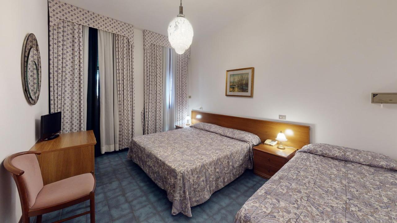 Hotel Zunino スポトルノ エクステリア 写真