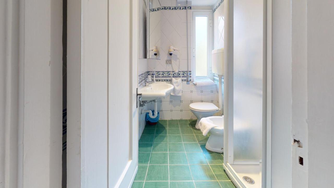 Hotel Zunino スポトルノ エクステリア 写真