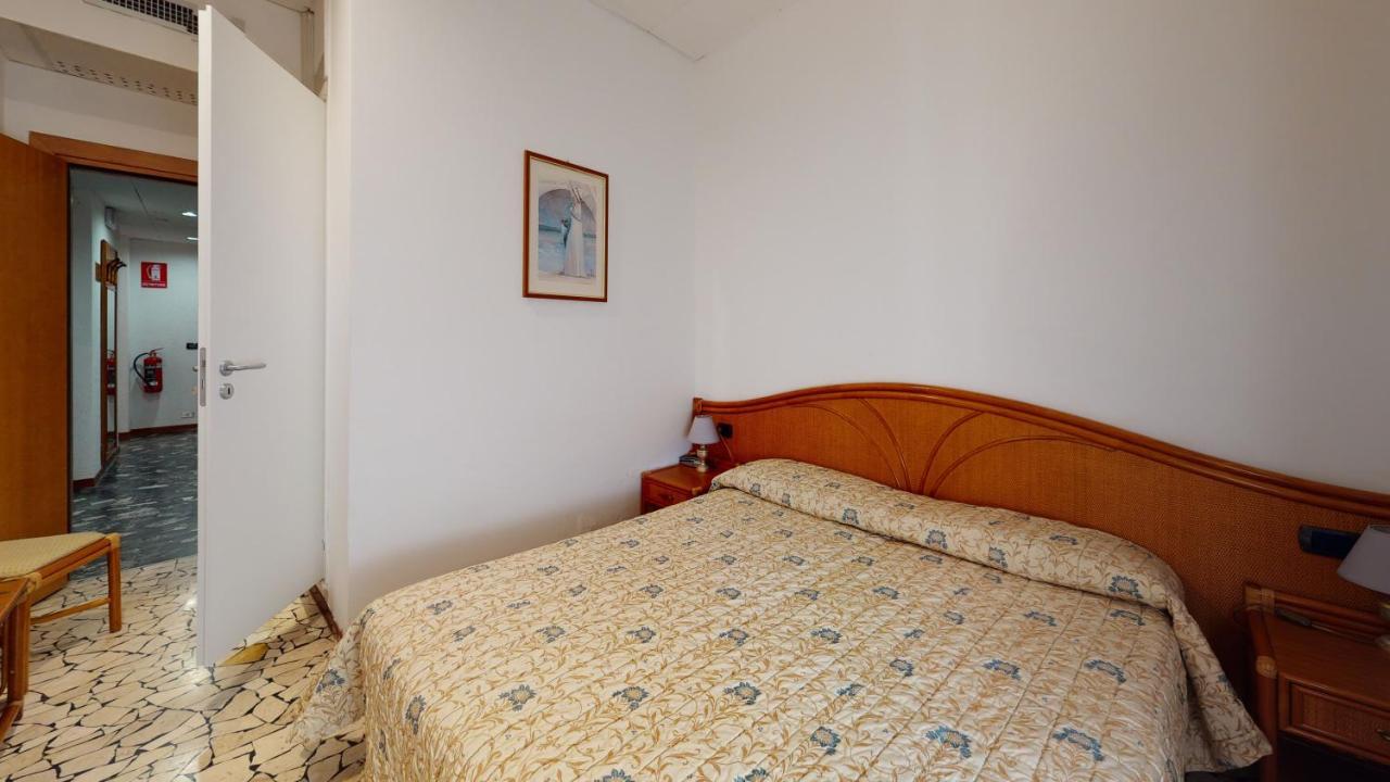 Hotel Zunino スポトルノ エクステリア 写真